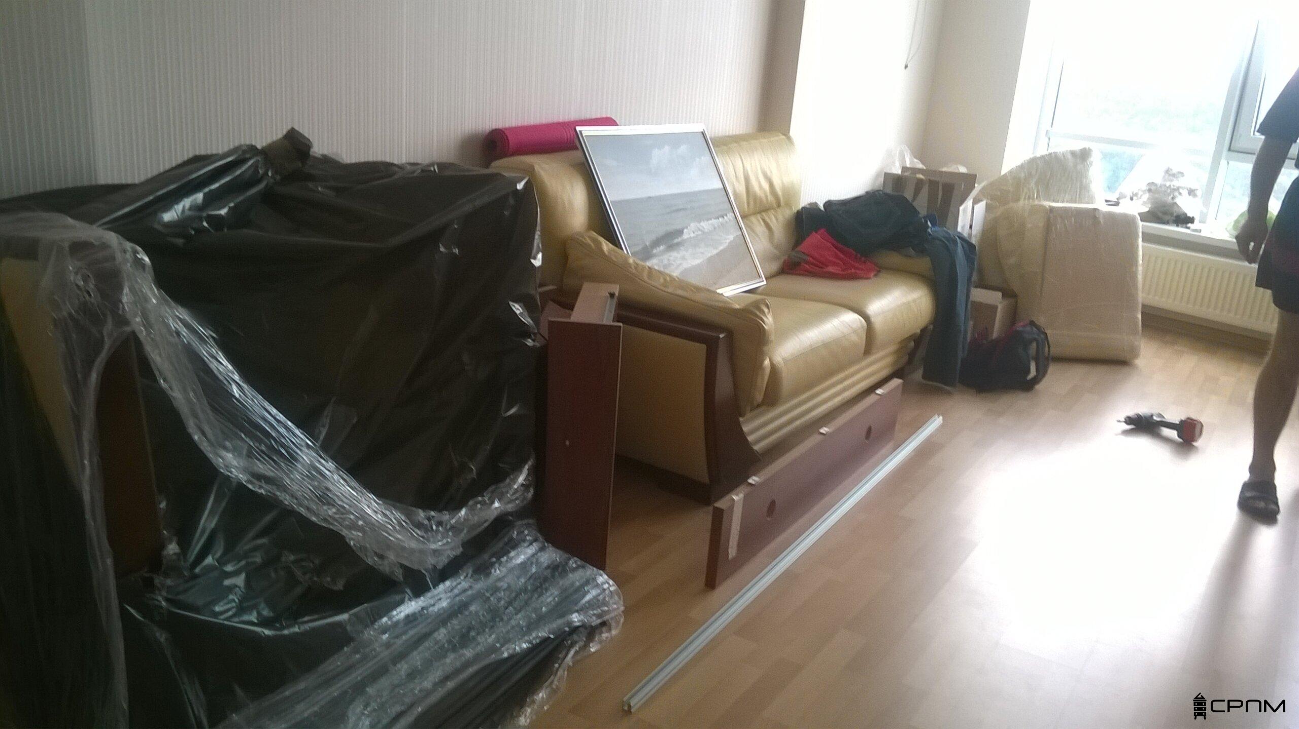 професійне розбирання меблів київ српм пакування у стрейч плівку демонтаж шафи
